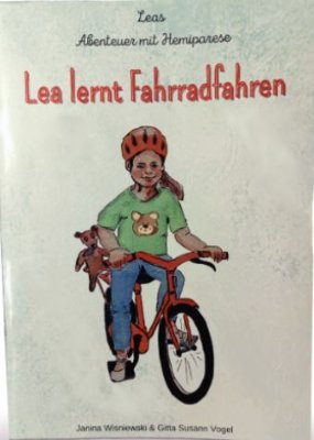 Hemi Lea lernt Fahrradfahren.JPG